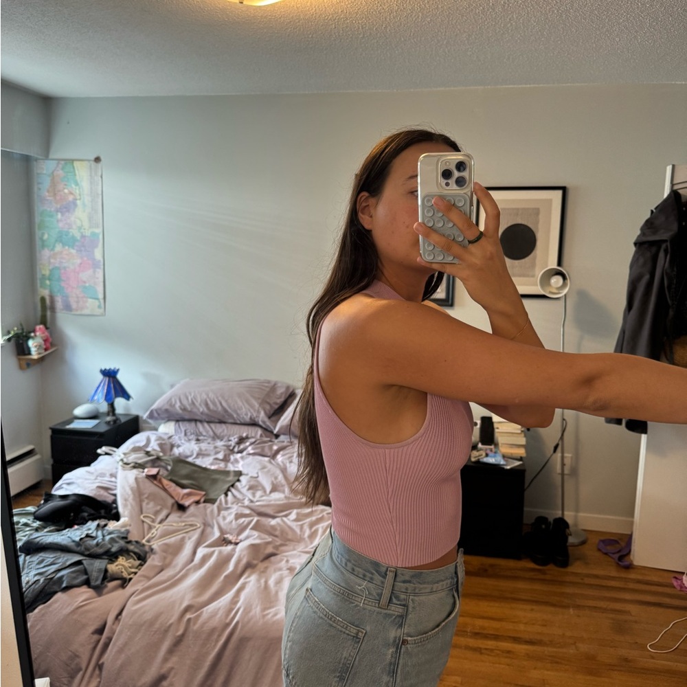 Aritzia Mauve Ribbed Tank Top - Picture 4 of 9